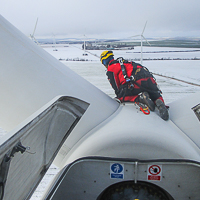 Außeninspektion der Flügel und Rotors eines Windrades durch energieprofile Ingenieurbüro GmbH & Co. KG Memmingen